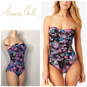 Anne Cole floral twist front swimsuit. NWT